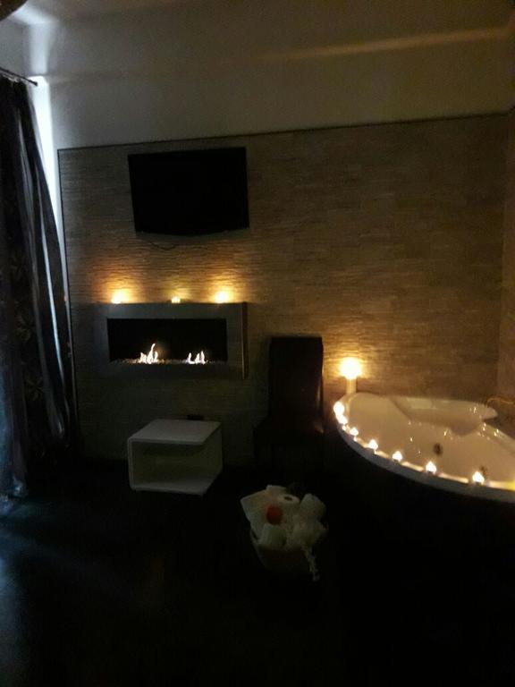 Отель Crispi Relax Рим Экстерьер фото