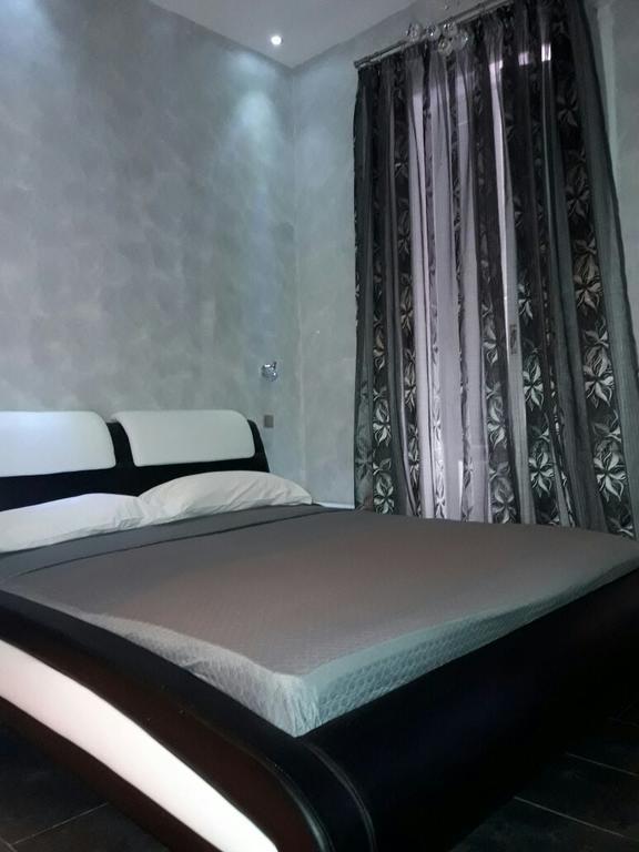 Отель Crispi Relax Рим Экстерьер фото